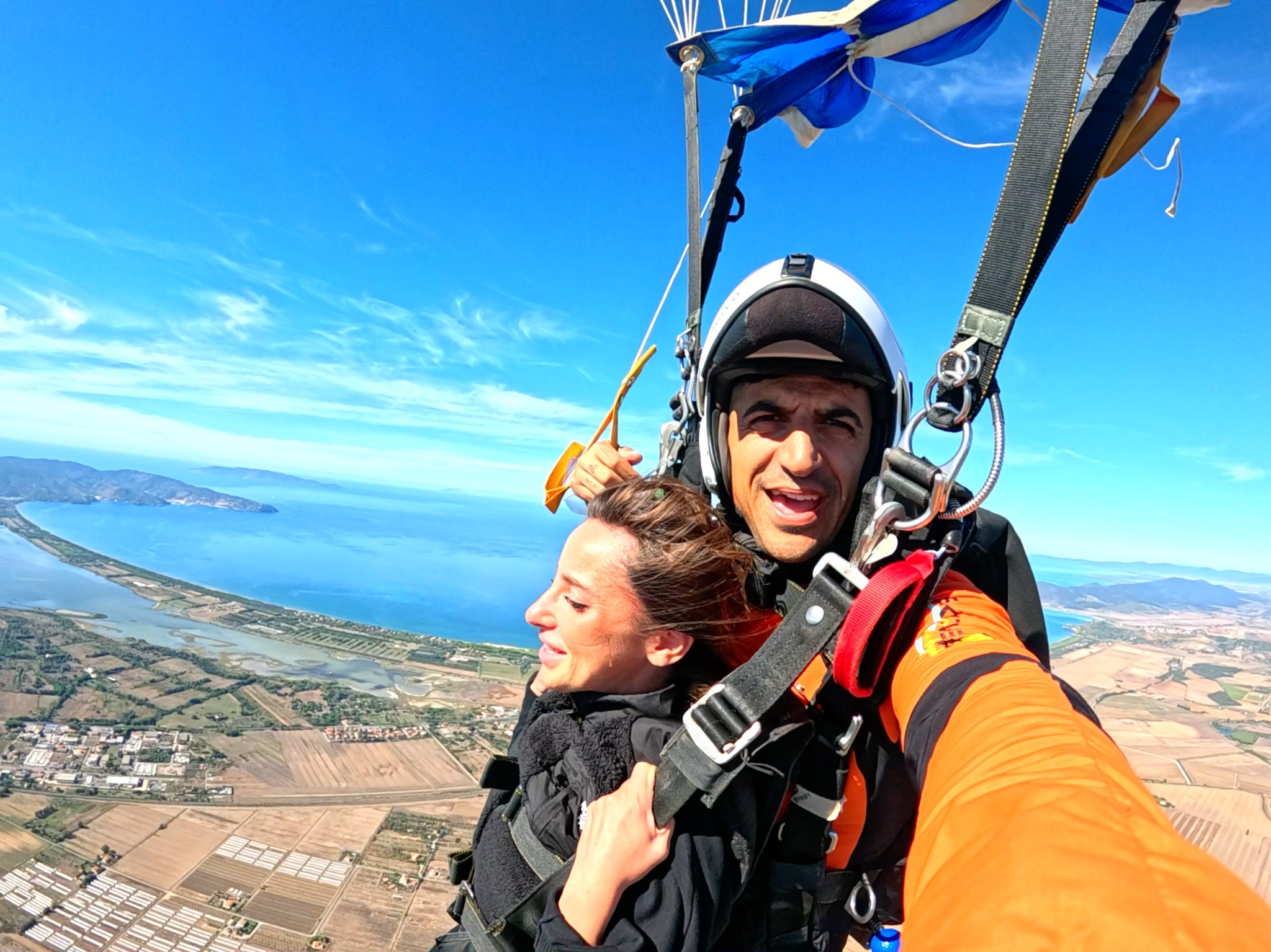 Canopy flight above Orbetello