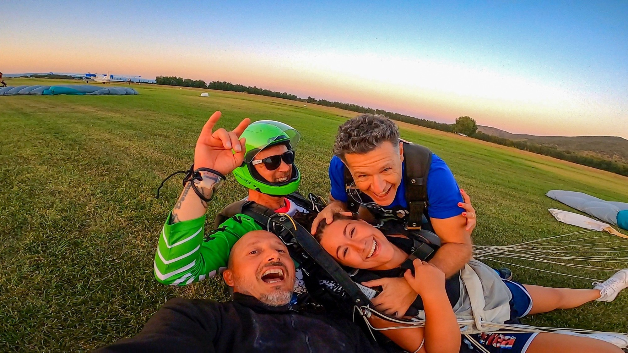 A day together at the dropzone